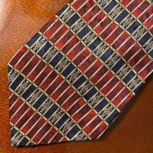 ❌Donated❌Roundtree & Yorke 100% Silk Tie